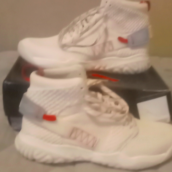 Nike Jordan Apex React Bio Beige Cream BQ1311-206 - Picture 1 of 3